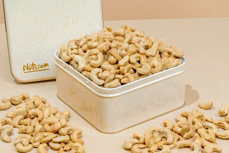 Jumbo Cashews Gift Tin (2 lbs.)