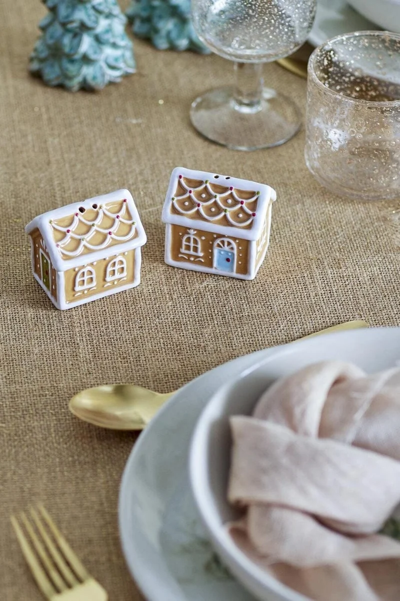 Bloomingville - Ginnie Salt & Pebersæt, Brun, Keramik - L6xH6xW4,5 cm, Set of 2