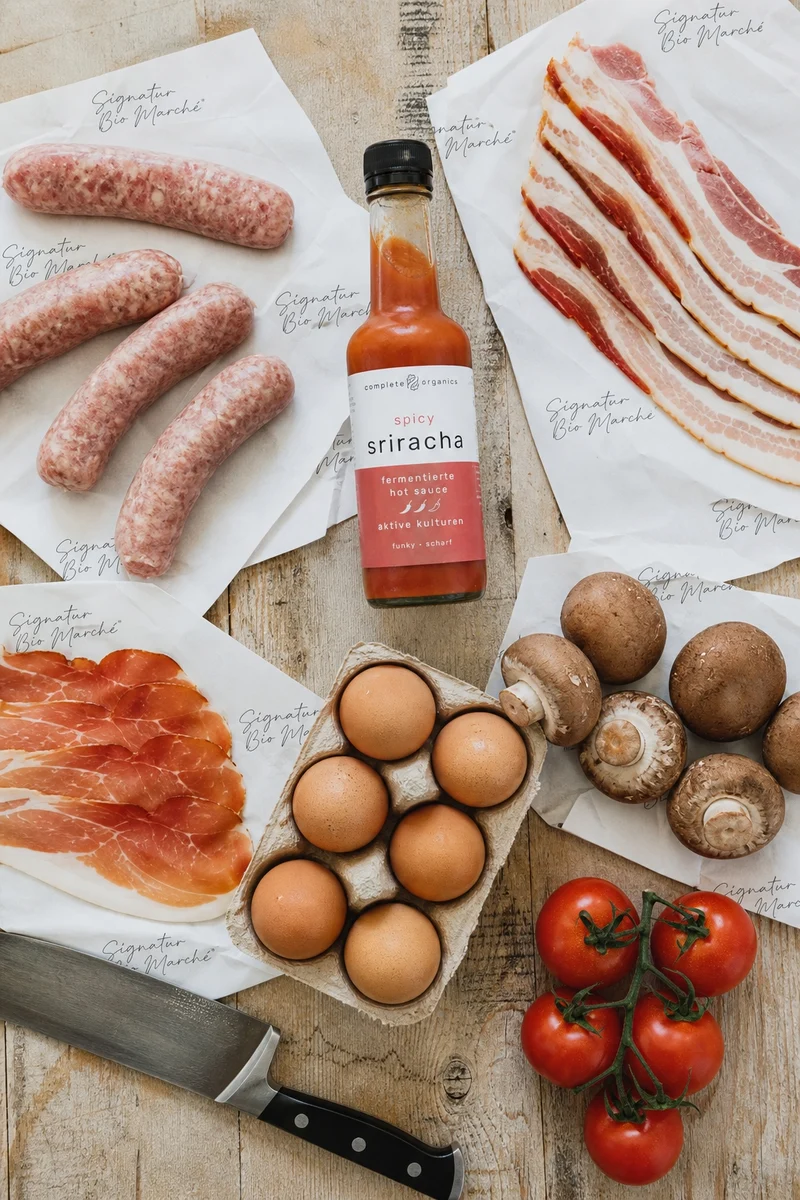 Økologisk Weekend Kasse Med Pølser, Bacon Og Brunchfavoritter