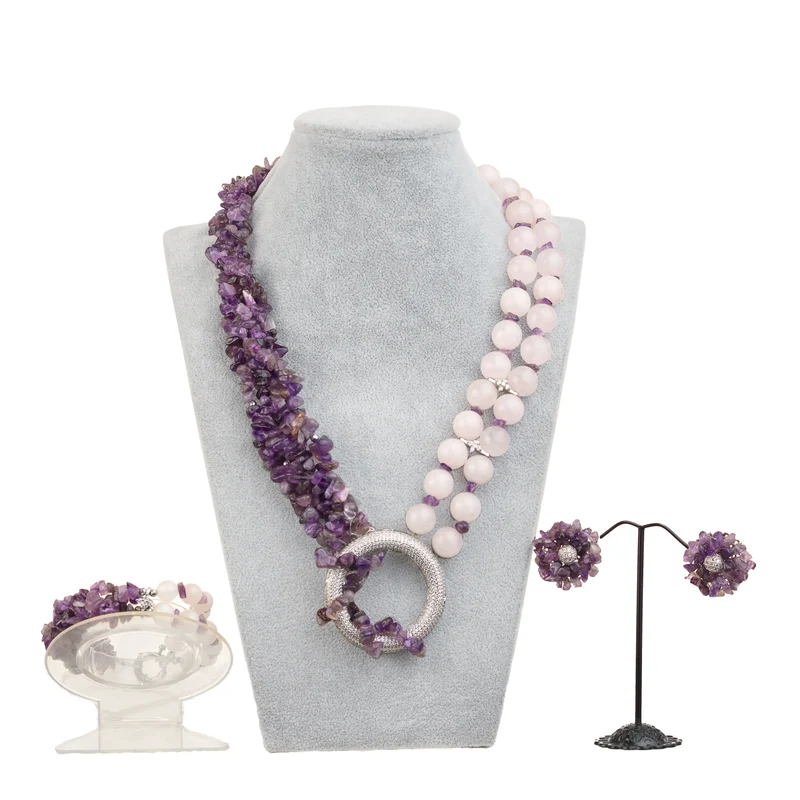 Abebi Necklace Set